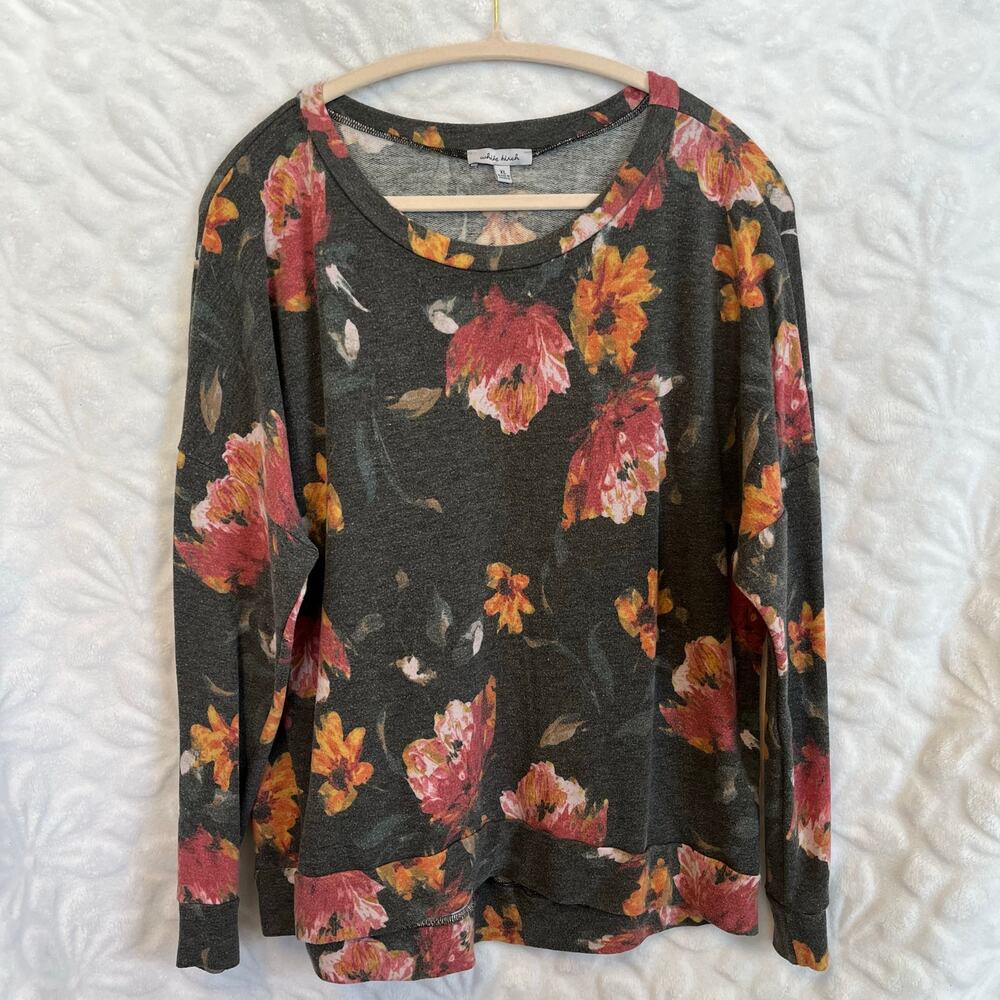 White birch floral sweater washed out look preowned excellent size XL